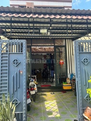 Quá Đẹp Ngay Trường TH Lê Văn Lương 02 Tầng, DT 4,5x25m