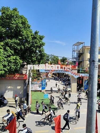 Mảnh đất vàng trong làng phát triển sầm uất sát DV rất gần vành đai 4