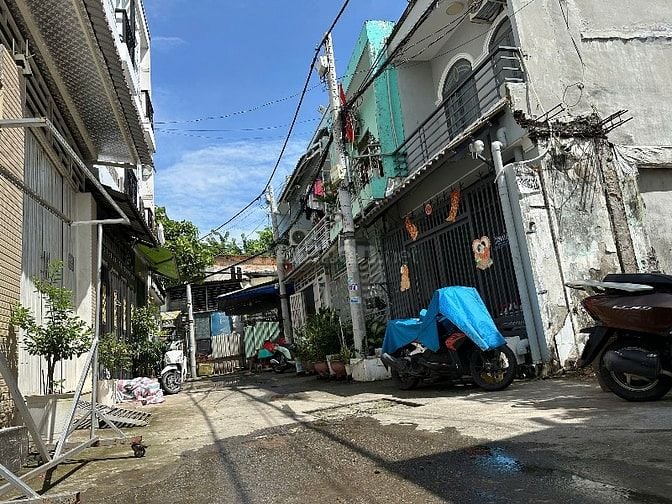 Lô đất đẹp mặt tiền đường 6m 38 Đặng Nhữ Lâm (Kho B) TT Nhà Bè.