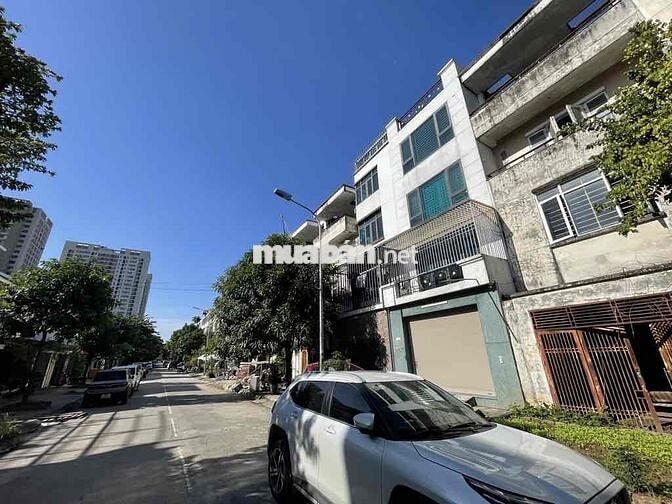 NHÀ ĐẸP CÁT QUẾ – HOÀI ĐỨC | LÔ GÓC, GARA Ô TÔ ,NỘI THẤT SỊN