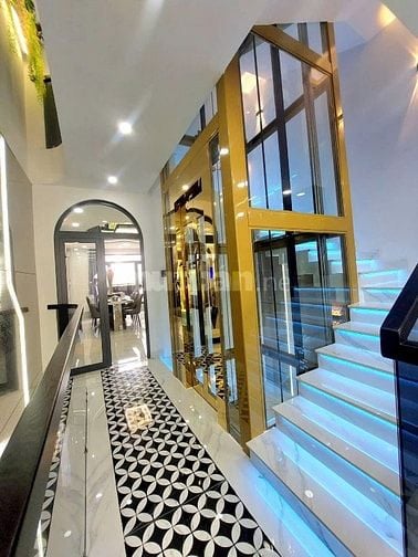 Nhà phố cao cấp 4x18m.5 tầng lầu có thang Máy, fuul nội thất ,Q12