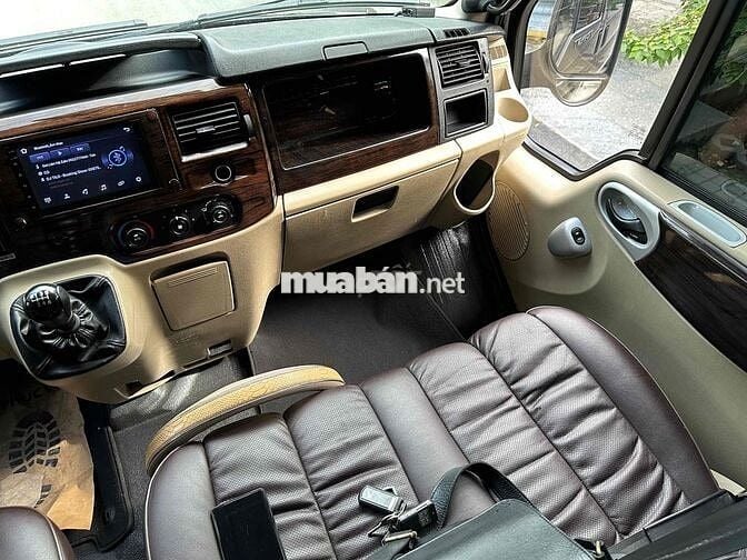 Ford Transit 2019 Limousine - 146000 km