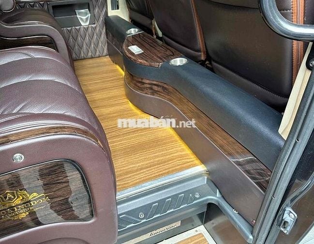 Ford Transit 2019 Limousine - 146000 km