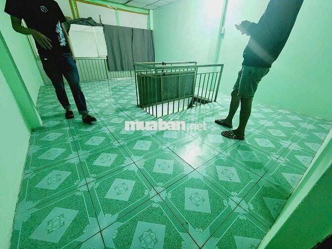 6tr chốt cọc 1thang kg TL nhà dt 4❌12+1 lửng đúc to 2wc hẻm ô tô bhhA