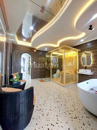 Nhà phố cao cấp 4x18m.5 tầng lầu có thang Máy, fuul nội thất ,Q12