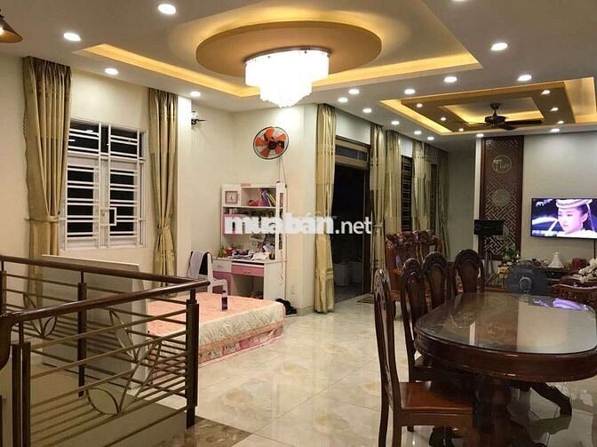 19 tỷ TL đg GÒ DẦU, TÂN PHÚ 
GÓC 2MT ĐƯỜNG RỘNG 18M 
DT 5 NỞ HẬU6m