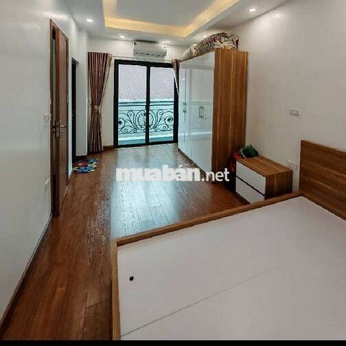 Liên Mạc - 32m full nội thất, thang máy - Ô tô đỗ cửa, gần sân chơi