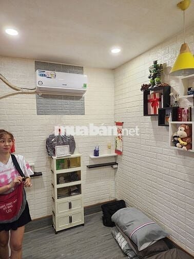 Bán căn hộ chung cư Nguyễn Thiện Thuật P.1 Q.3 SHR 2PN 1WC 2,3T TL