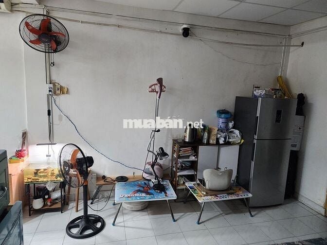 Bán căn hộ chung cư Nguyễn Thiện Thuật P.1 Q.3 SHR 2PN 1WC 2,3T TL