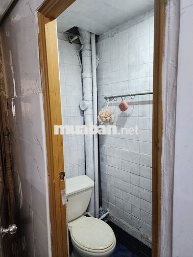 Bán căn hộ chung cư Nguyễn Thiện Thuật P.1 Q.3 SHR 2PN 1WC 2,3T TL