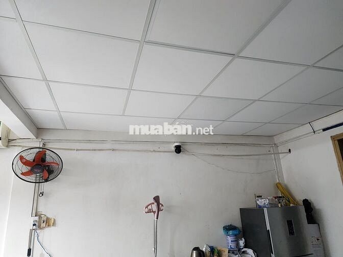 Bán căn hộ chung cư Nguyễn Thiện Thuật P.1 Q.3 SHR 2PN 1WC 2,3T TL