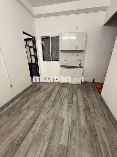 Cho thuê nhà nguyên căn cách mặt tiền đường khoảng 5m