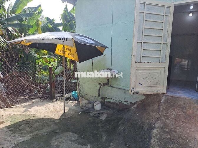 Nhà cấp 4, 1 trệt,1 lầu(gác đúc giả lầu),2 PN,2 tolet gần cầu Phú Long