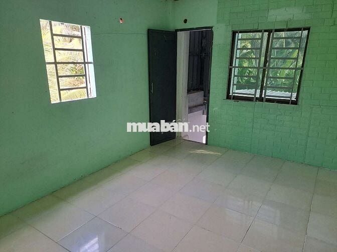 Nhà cấp 4, 1 trệt,1 lầu(gác đúc giả lầu),2 PN,2 tolet gần cầu Phú Long