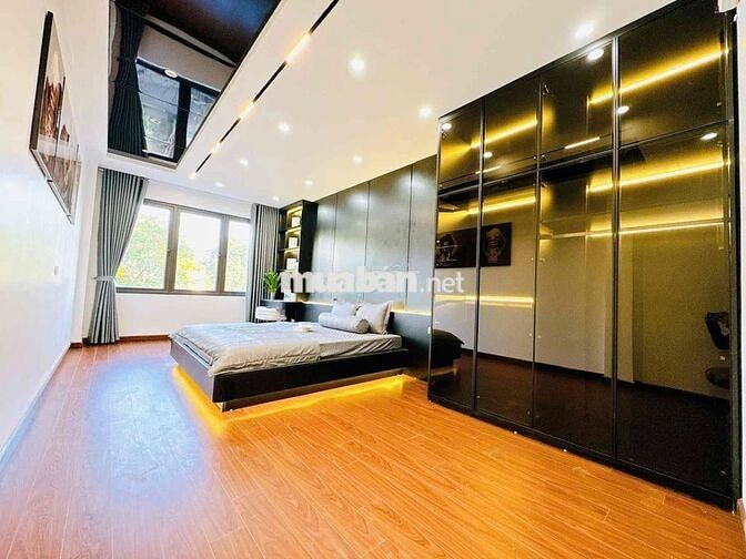 Chính Chủ Bán Gấp Nhà Cầu Giấy 6 Tầng Thang Máy 39m2 Hơn 10 Tỷ