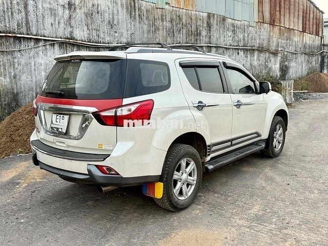 Bán isuzu Mu-X 3.0AT sx 2017 đk 2018