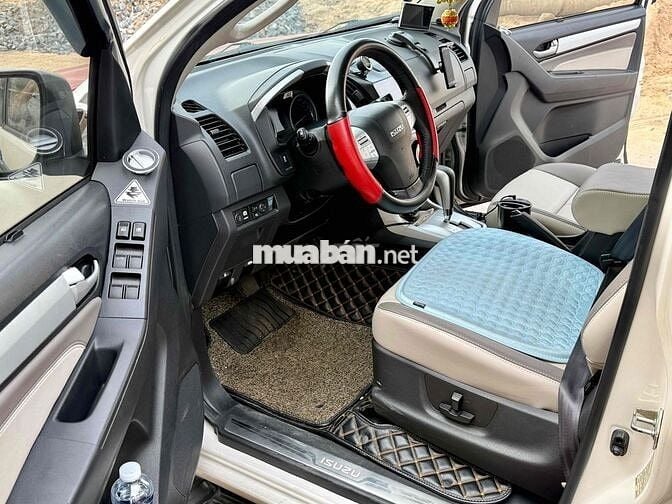 Bán isuzu Mu-X 3.0AT sx 2017 đk 2018