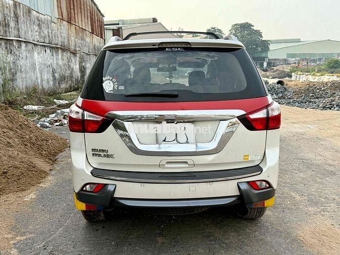 Bán isuzu Mu-X 3.0AT sx 2017 đk 2018