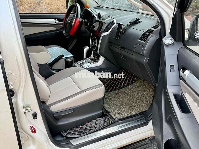 Bán isuzu Mu-X 3.0AT sx 2017 đk 2018