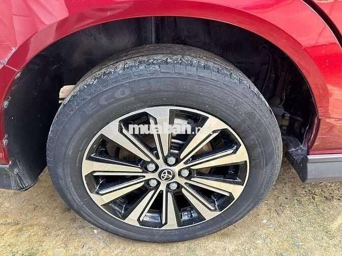 Toyota Veloz 2023 màu Đỏ