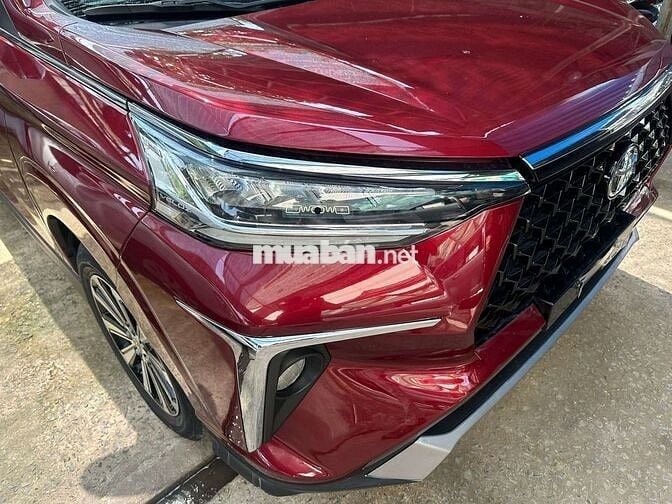 Toyota Veloz 2023 màu Đỏ