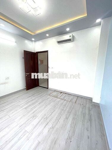 🌸Nhà Nguyên Căn 3 Lầu, 4PN, Mặt tiền đường Phạm Văn Đồng, P13, B.Thạnh