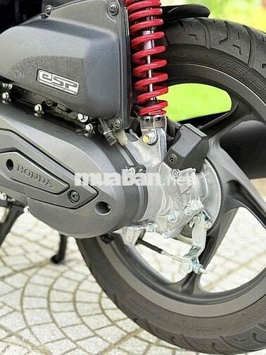 Vision 2025 phiên bản thể thao. biển 43