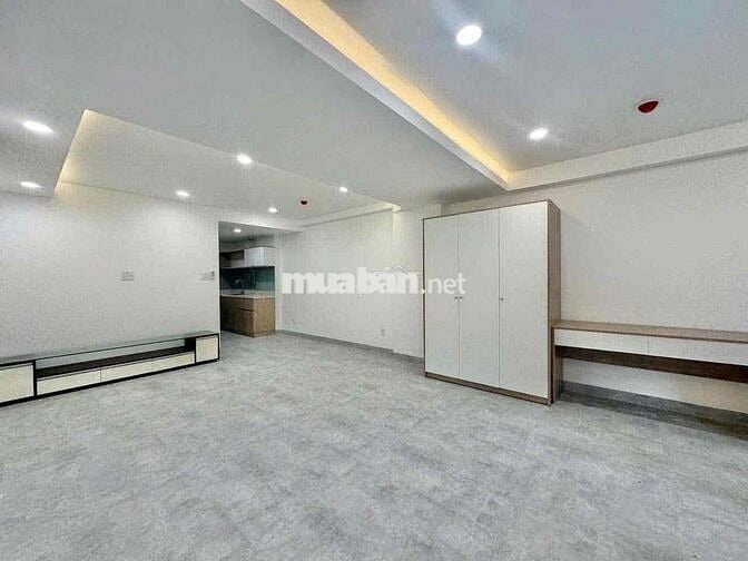 Nhà mới siêu rộng ban công , có thể tách ra làm 1PN