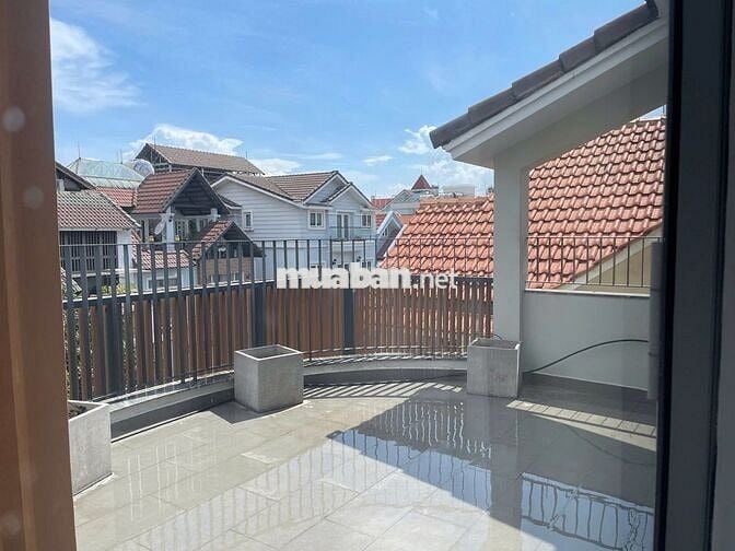 CHO THUÊ TÒA NHÀ VĂN PHÒNG HOA ĐÀO - 8x18m, 4 TẦNG TM - GIÁ TỐT