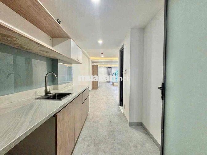 Nhà mới siêu rộng ban công , có thể tách ra làm 1PN