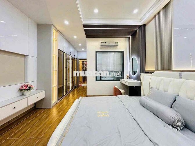 SIÊU PHẨM THANG MÁY FULL NT XỊN XÒ 3PN MASTER DS 44 P14 GÒ VẤP