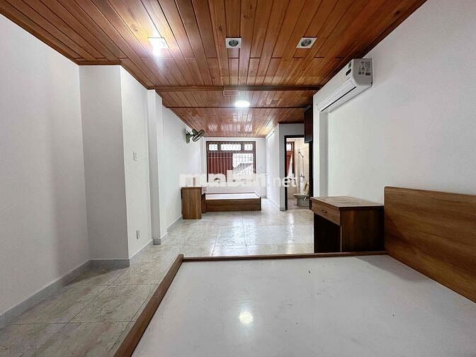 phòng 36m2, mới 100% , đủ nội thất ở kế Cityland