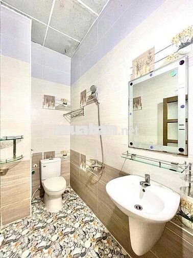 Ở NGAY! PHÒNG BAN CÔNG GẦN CV GIA ĐỊNH AN NINH CAO