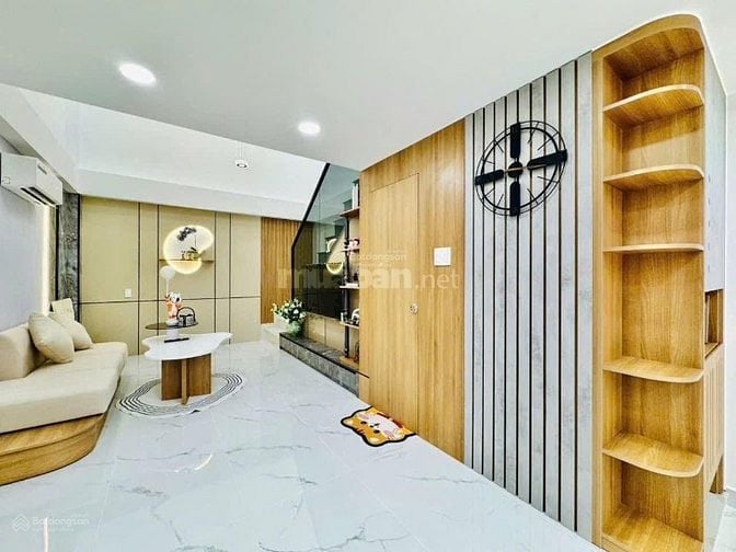 Chủ nhà kẹt nợ cần bán gấp nhà đường Phan Đình Phùng, giá lỗ chỉ 6XXXX