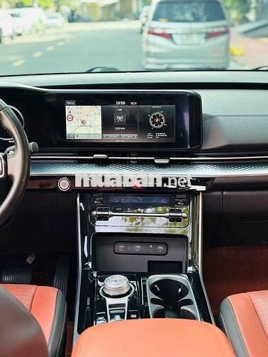 Kia Carnival Signature 2.2D - Model 2023