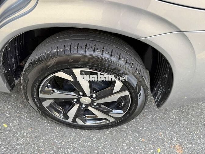 Mitsubishi Xpander 2024 Premium 1.5 AT - 15800 km