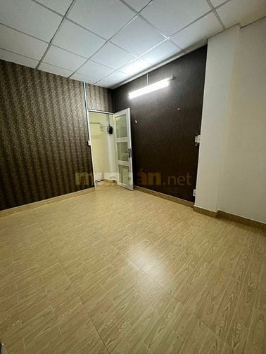 Cần bán nhà hẻm Cao Thắng, vị trí trung tâm quận 3