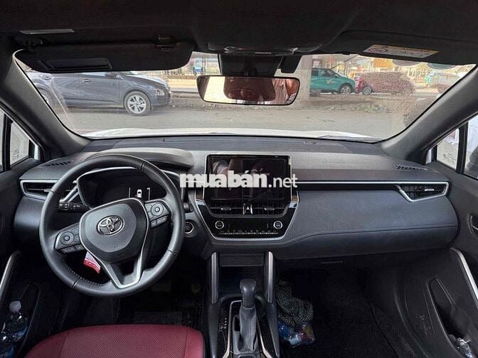 Toyota Hà Đông bán Corolla Cross V 2024 - 1v km