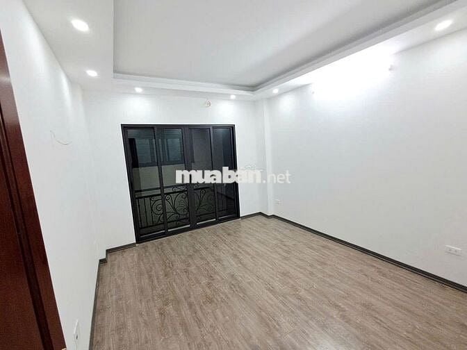 9,25 tỷ-38M2-5 TẦNG THANG MÁY-MỚI GẦN PHỐ -ĐẠI LA-PHỐ VỌNG-HBT