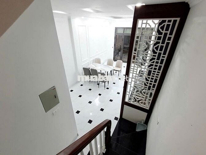 9,25 tỷ-38M2-5 TẦNG THANG MÁY-MỚI GẦN PHỐ -ĐẠI LA-PHỐ VỌNG-HBT