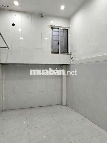 Nhà trung tâm Ninh Kiều thích hợp gia đình nhỏ lấy hộ khẩu con đi học