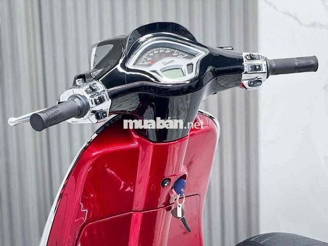 vespa 150 2023 bstp 9c lướt 2000 nợ xấu trả 50% ạ