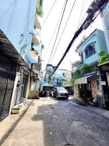 Chủ nhà cần tiền gấp bán lỗ nhà Hai Bà Trưng 4 tầng, giá 5,5 tỷ