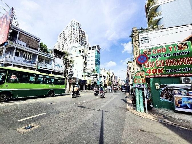 Chủ nhà cần tiền gấp bán lỗ nhà Hai Bà Trưng 4 tầng, giá 5,5 tỷ