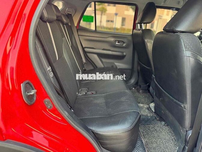 Toyota Raize 1.0 CVT sản xuất 2022 nhập khẩu