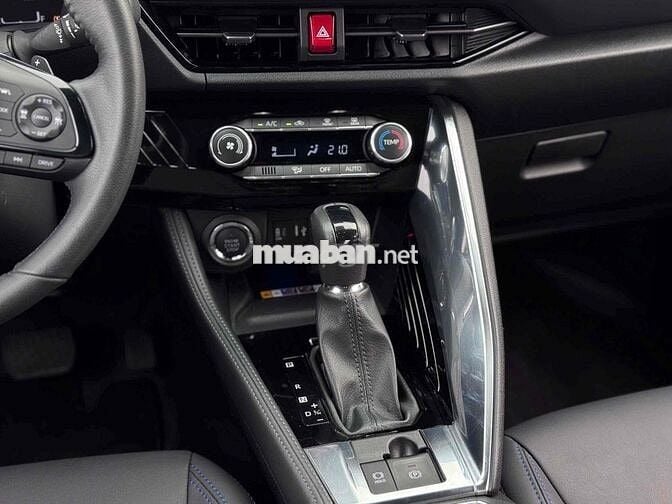 Toyota Yaris Cross 1.5 D-CVT sản xuất 2023