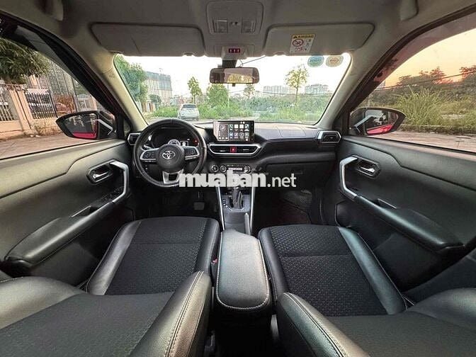 Toyota Raize 1.0 CVT sản xuất 2022 nhập khẩu