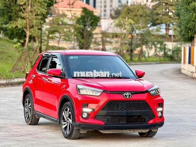 Toyota Raize 1.0 CVT sản xuất 2022 nhập khẩu
