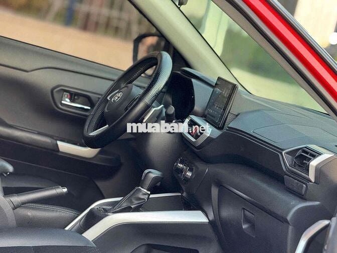 Toyota Raize 1.0 CVT sản xuất 2022 nhập khẩu