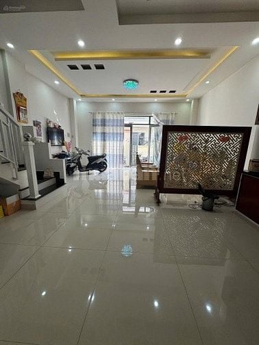 Cần làm ăn bán gấp nhà Trần Khắc Chân.Phường 9. Phú Nhuận.Giá 3 tỷ 990